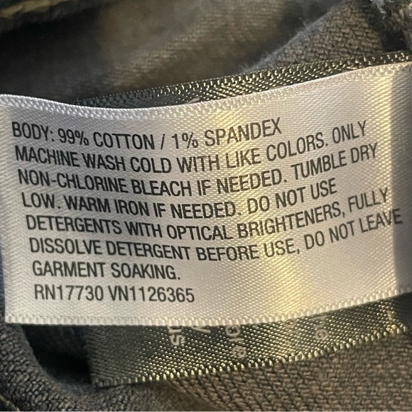 Universal Thread Black Wash Denim Skirt Size 8 NWT - Picture 7 of 10